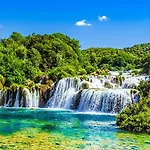 Sunce Апартаменты Raslina